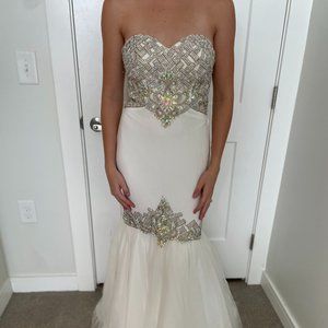 White Strapless Evening Gown Mermaid Style, Alyce - Size 4